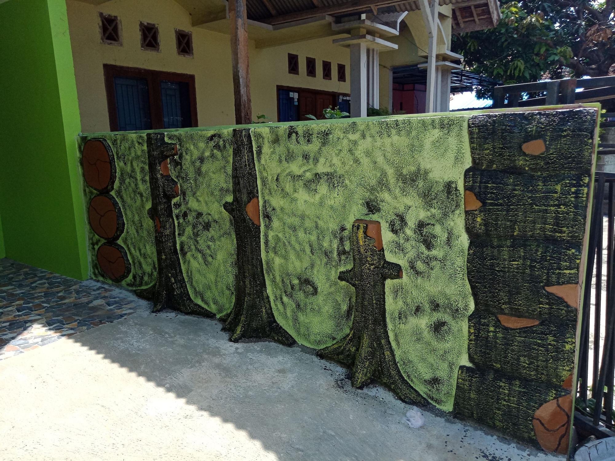 בניוואנגי Gandrung City Hostel מראה חיצוני תמונה