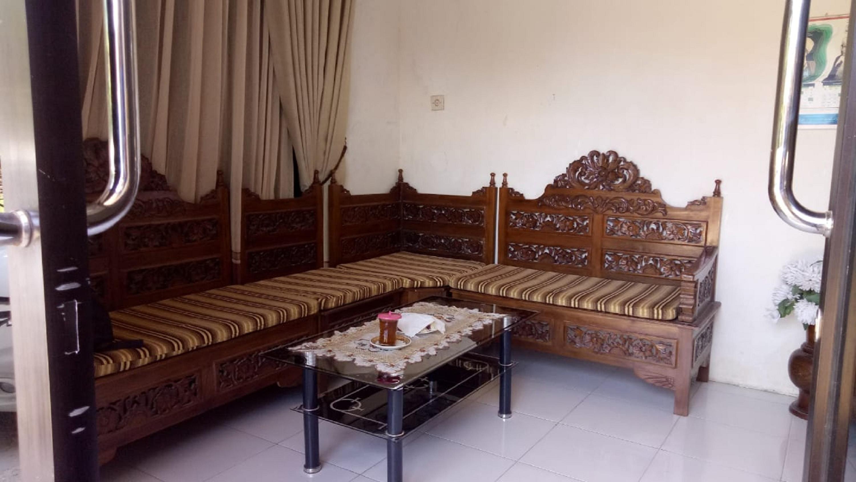 בניוואנגי Gandrung City Hostel מראה חיצוני תמונה
